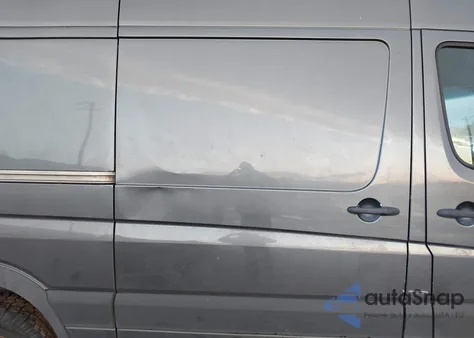 2014 Mercedes-Benz Sprinter 2500 Normal Roof z USA, uszkodzony, nr VIN WD3PE7DC8E5826080